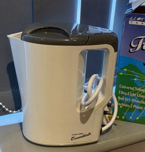 Lloytron travel kettle 9 - kettle, 0.9