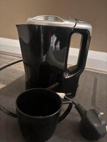 Plug travel kettle with x1 - plug,